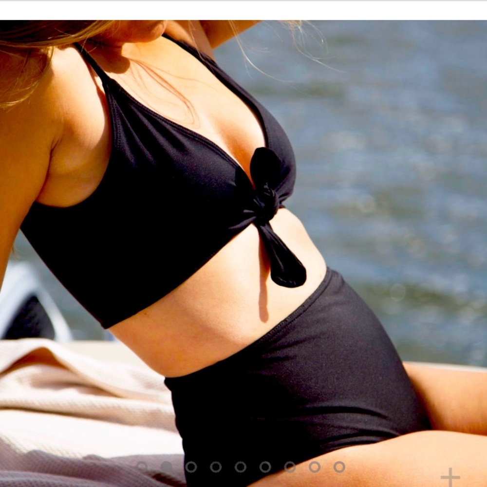 🏊‍♀️🐠Reversible, sustainably made swim top